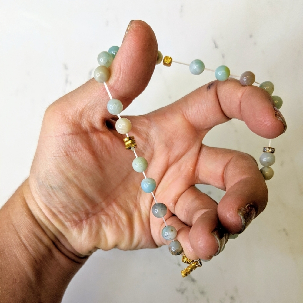 Stretchy Mala Bracelet with Gold Tassel - Picture 5 of 6